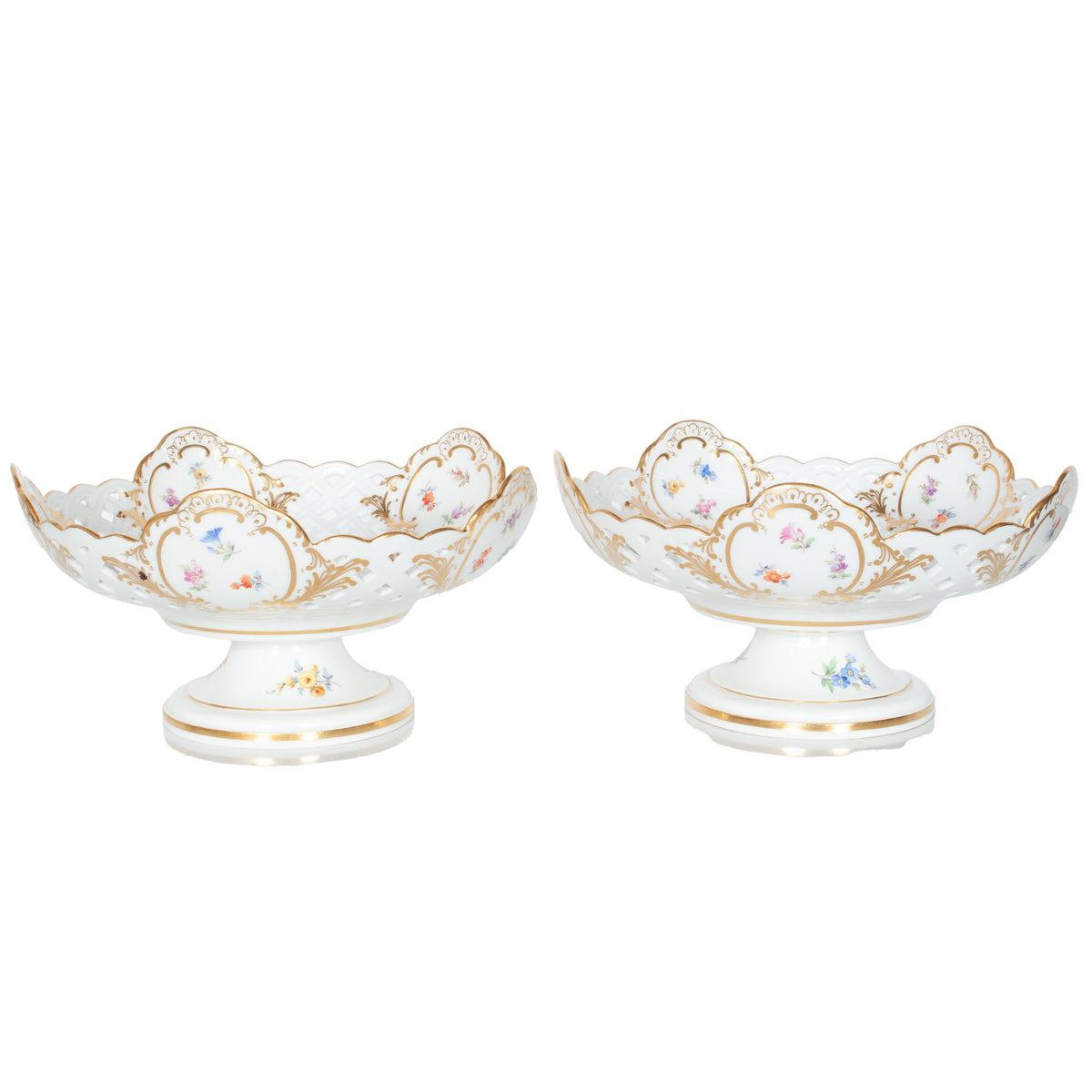 Pair Antique German Meissen Porcelain Openwork Compotes Footed Gilt Floral Bowls