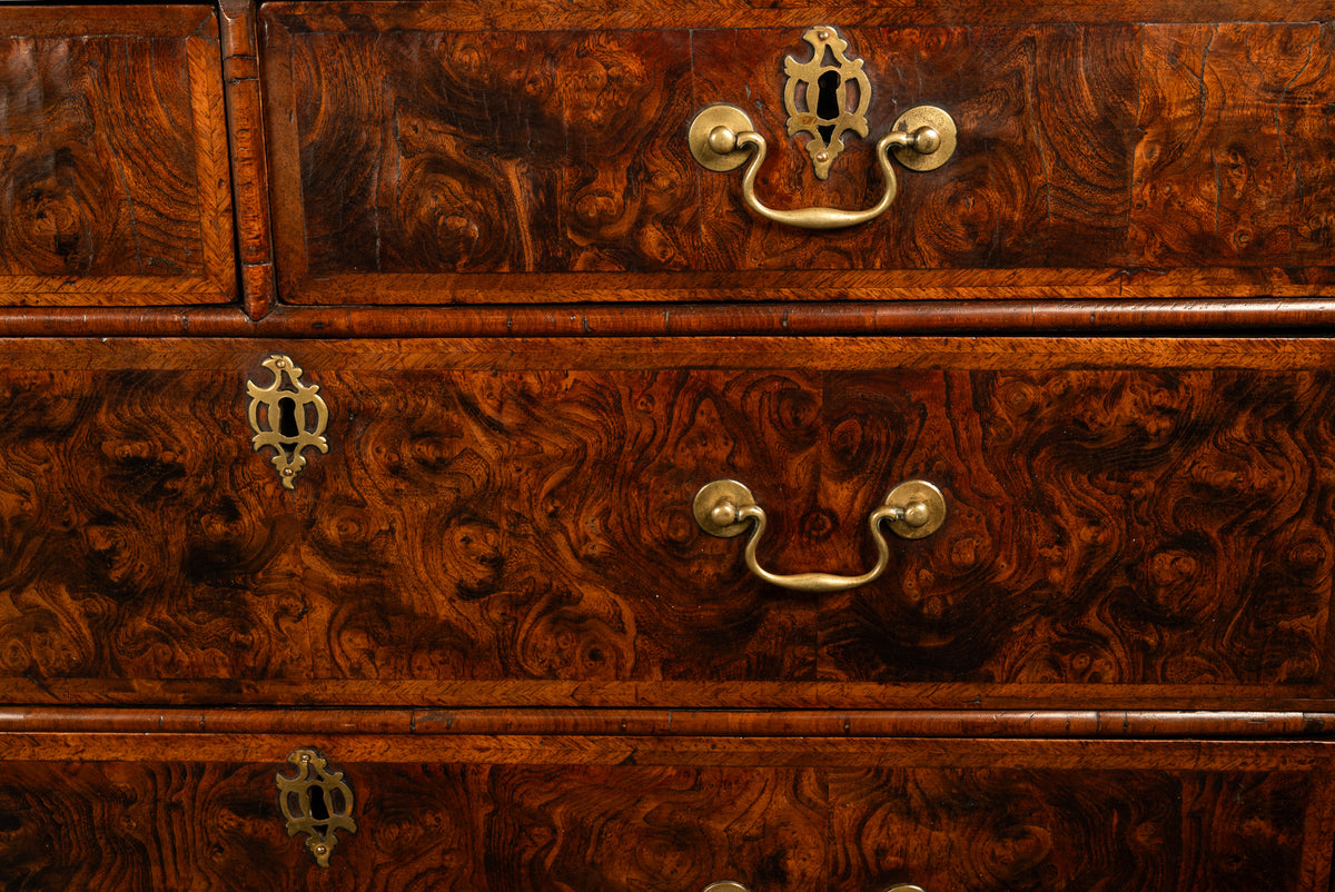 Antique 18th Century English George II Burl Elm Chest of Drawers Dresser 1750