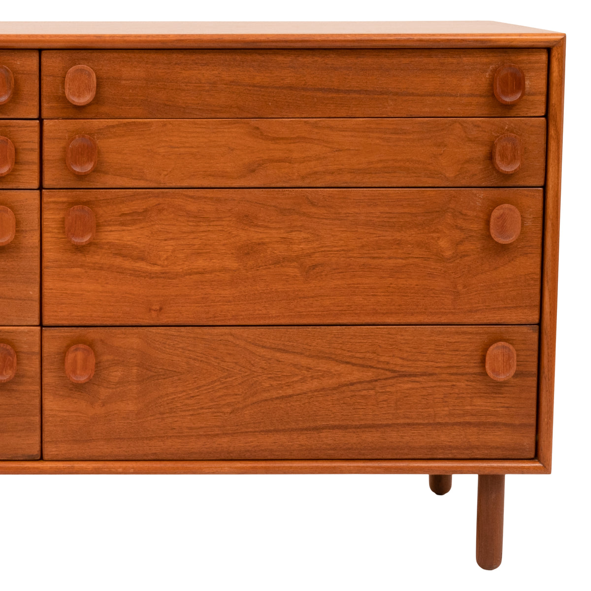 Mid-Century Modern 8 Drawer Teak Dresser Chest by Peter Liley for Meredew, 1969