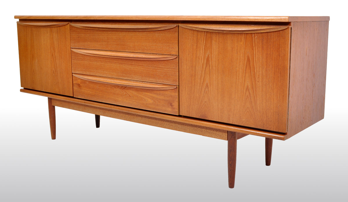 Mid-Century Modern Danish Credenza in Teak, 1960s