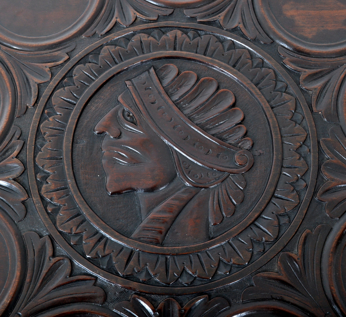 Antique American Federal Mahogany Tilt-Top Supper Table, Circa 1790