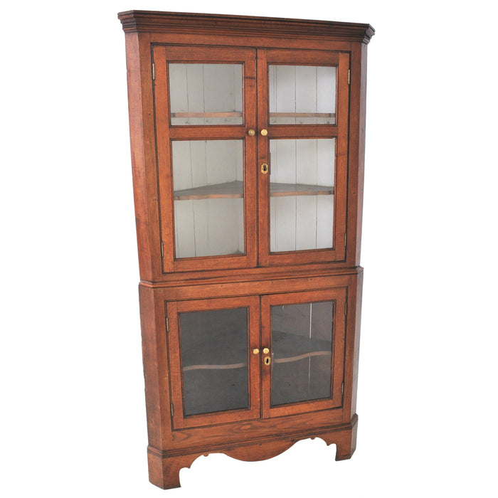 Antique English Oak Corner Cabinet, circa 1810