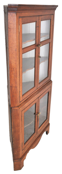 Antique English Oak Corner Cabinet, circa 1810