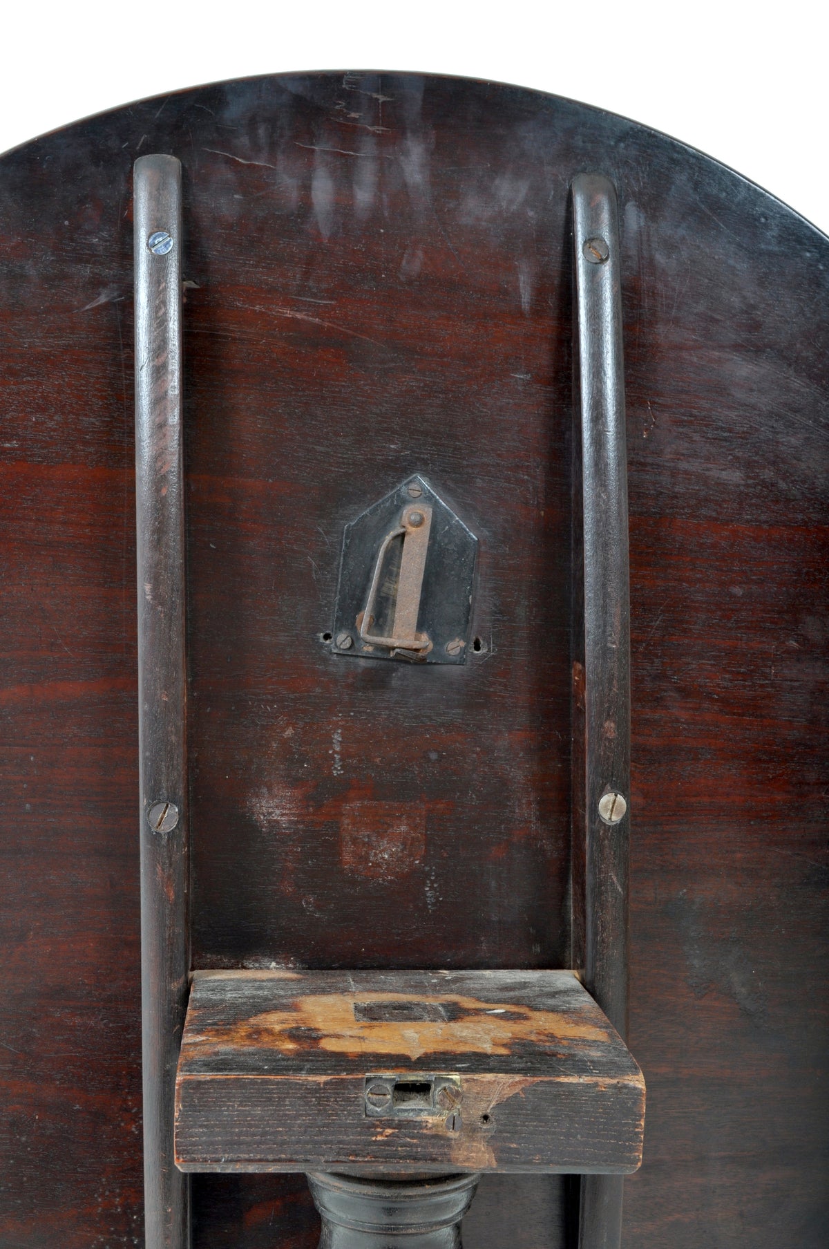 Antique American Federal Mahogany Tilt-Top Supper Table, Circa 1790