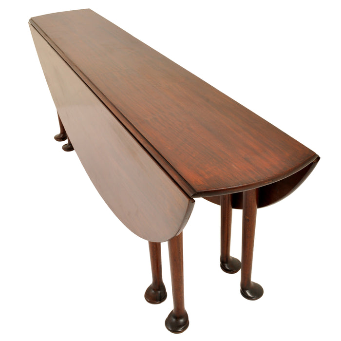 Antique Irish Mahogany George III Long Wake Harvest Hunt Dining Table, circa 1760