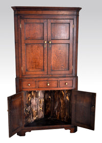 Antique English Georgian Oak Corner Cabinet, Circa 1780