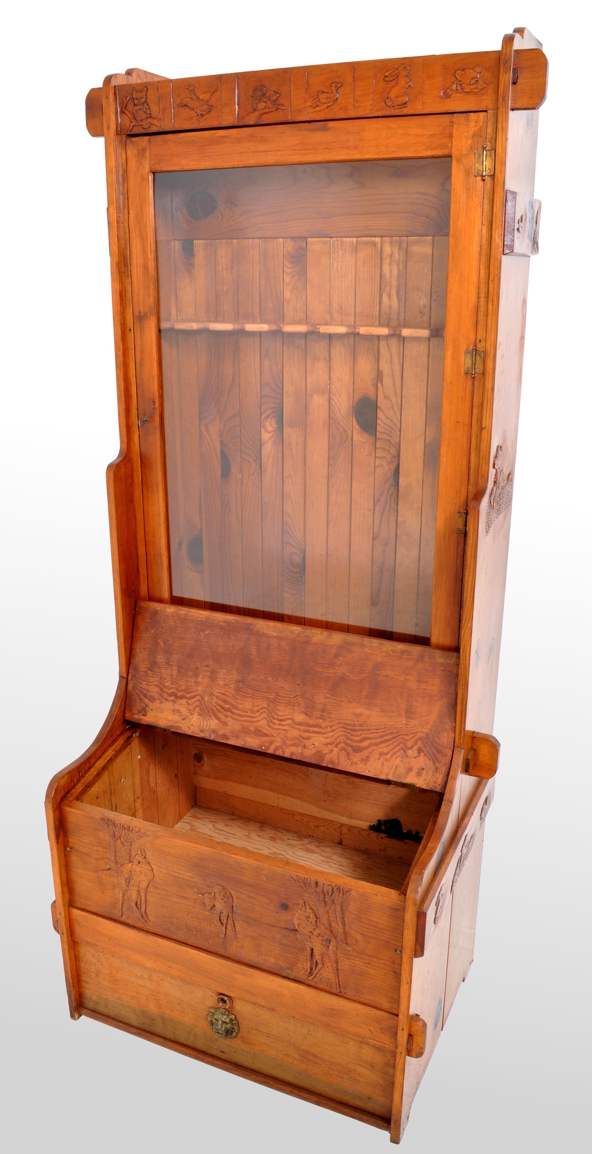Antique American Carved Knotty Pine Country Gun / Rifle Display Cabinet, circa 1920