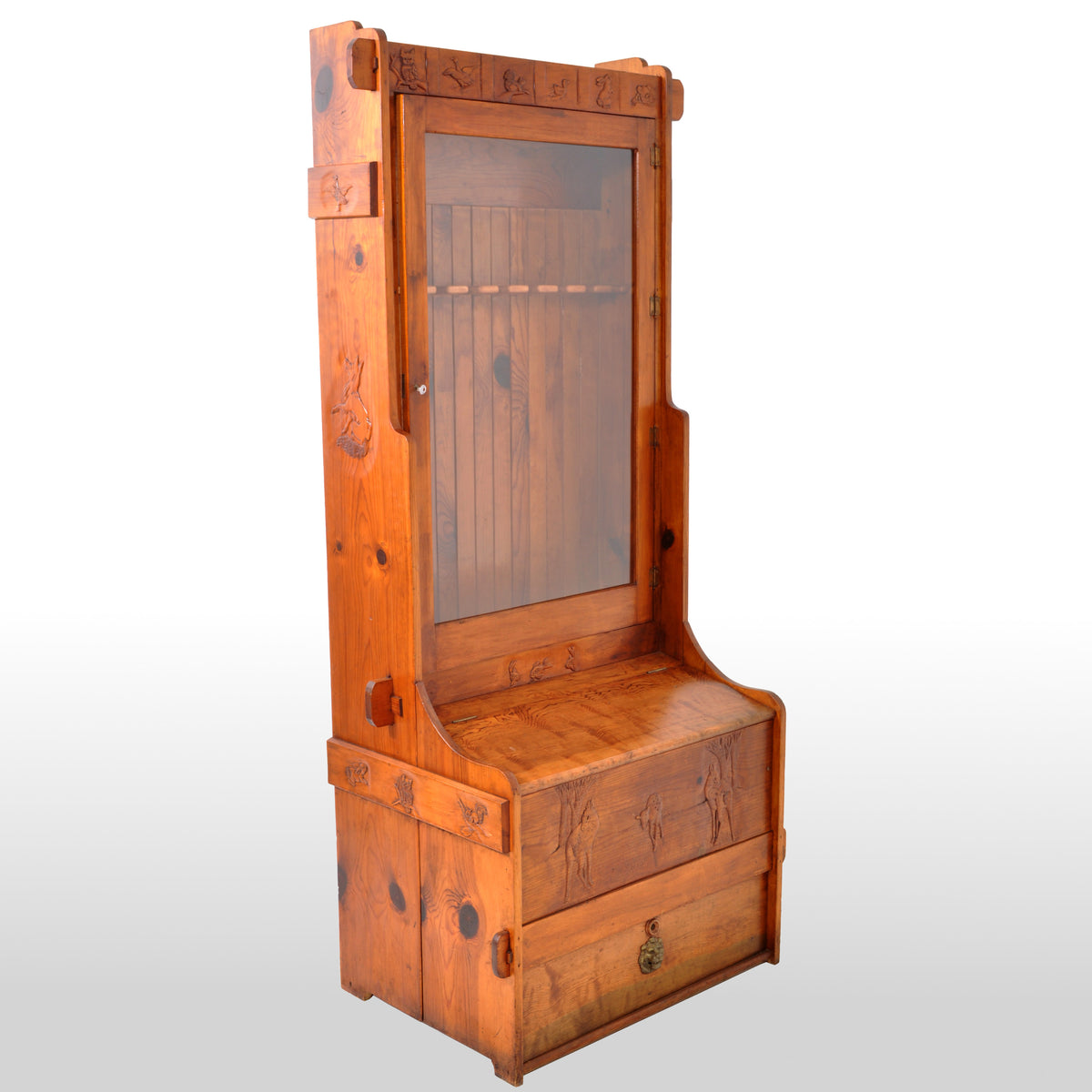 Antique American Carved Knotty Pine Country Gun / Rifle Display Cabinet, circa 1920