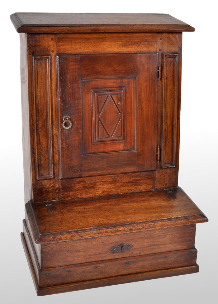 Antique French Provincial Walnut Louis XV Prie Dieu / Oratoire / Kneeler, circa 1760
