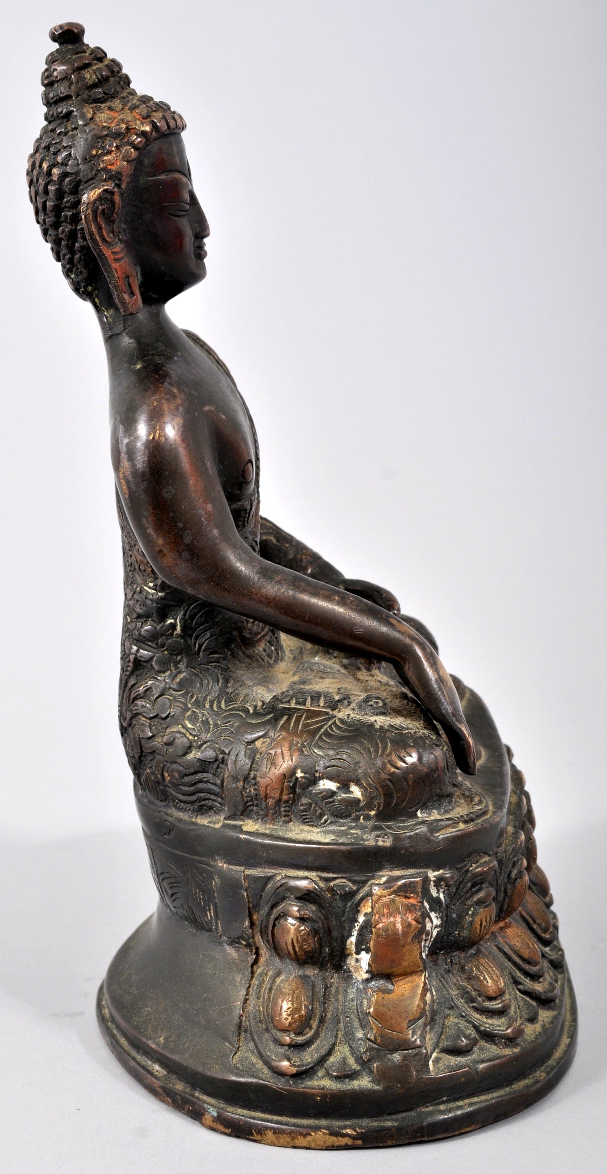 Antique 18th Century Chinese Bronze Shakyamuni Buddha Statue