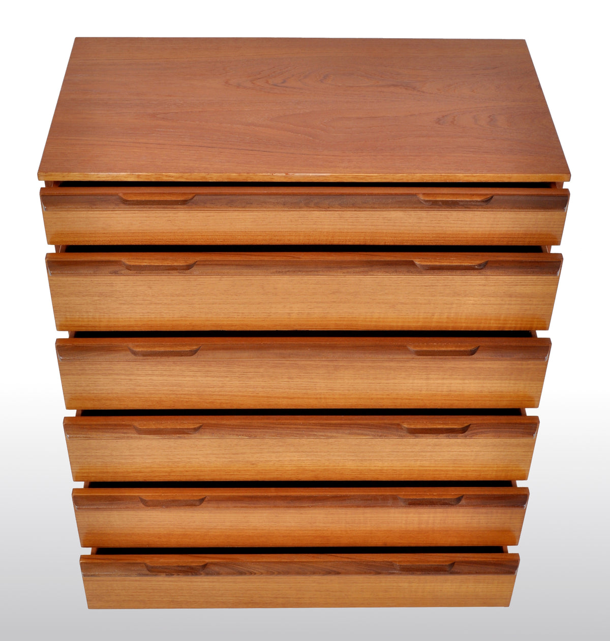 Mid-Century Modern Danish Chest of Drawers / Dresser in Teak, 1960s