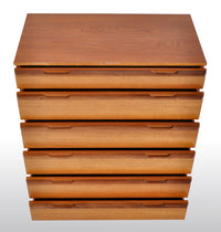 Mid-Century Modern Danish Chest of Drawers / Dresser in Teak, 1960s