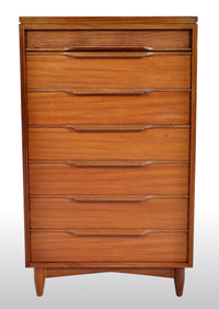 Mid-Century Modern Danish Chest of Drawers / Dresser in Teak, 1960s