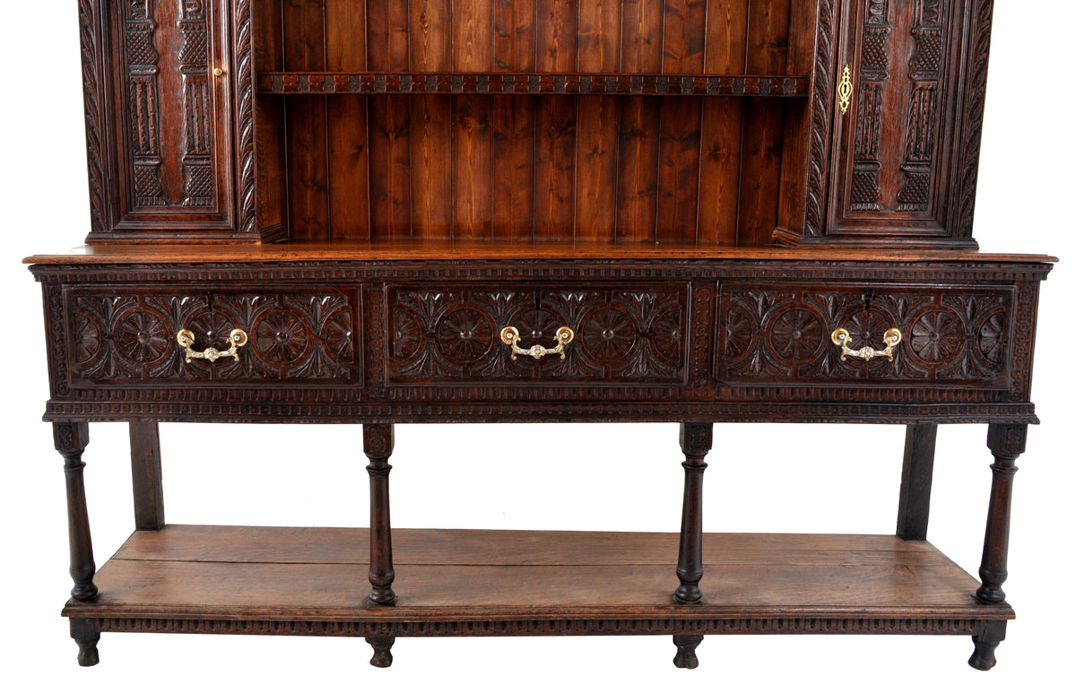 Antique Carved Oak Georgian Welsh Dresser / Cupboard, circa 1820
