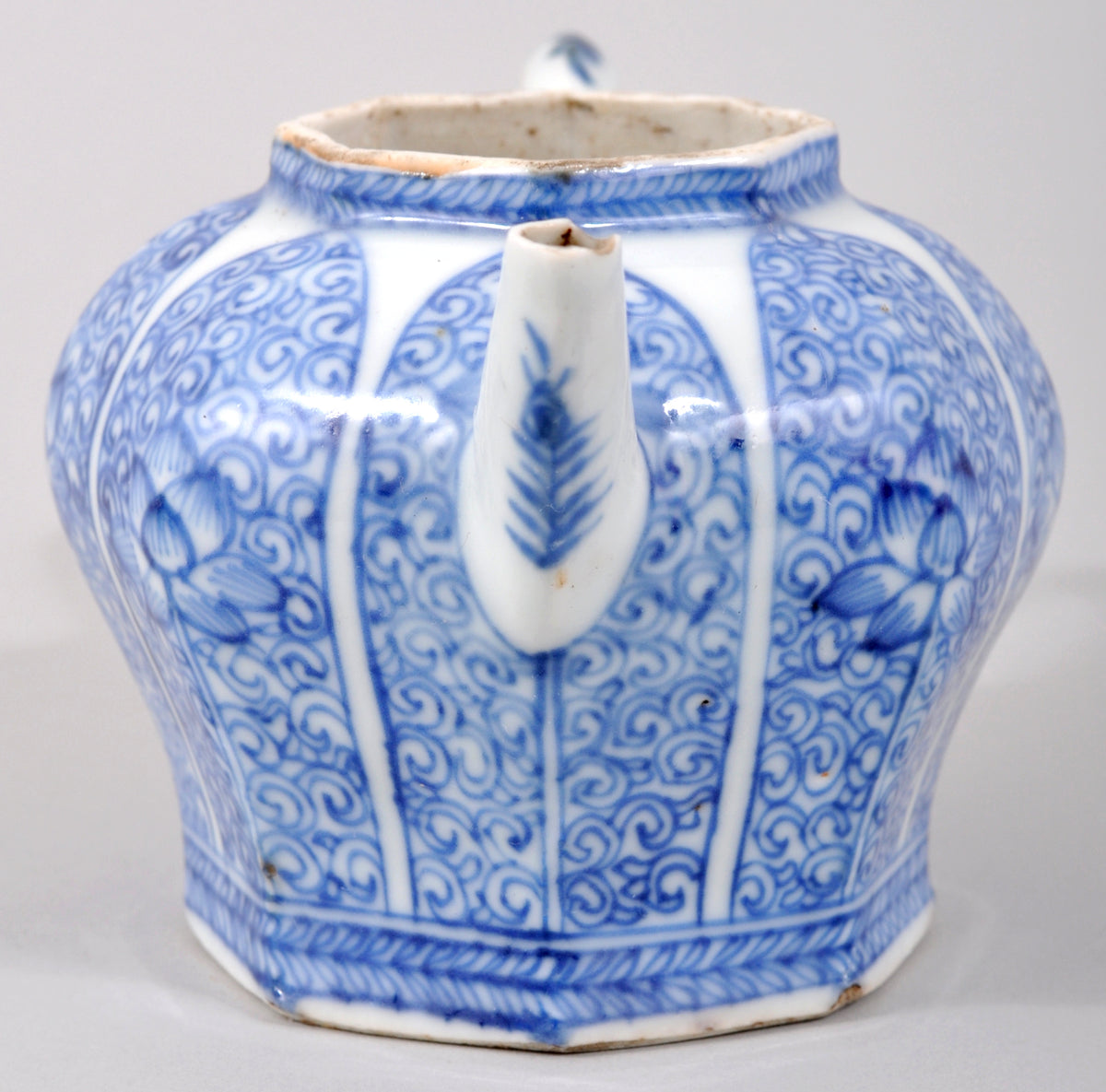 Antique 17th Century Chinese Kangxi Period Blue and White Teapot and Stand in the Islamic Style, circa 1650