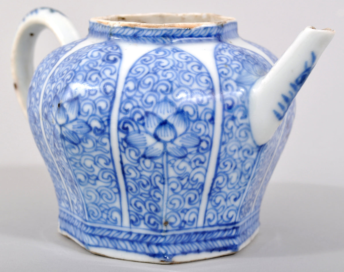 Antique 17th Century Chinese Kangxi Period Blue and White Teapot and Stand in the Islamic Style, circa 1650