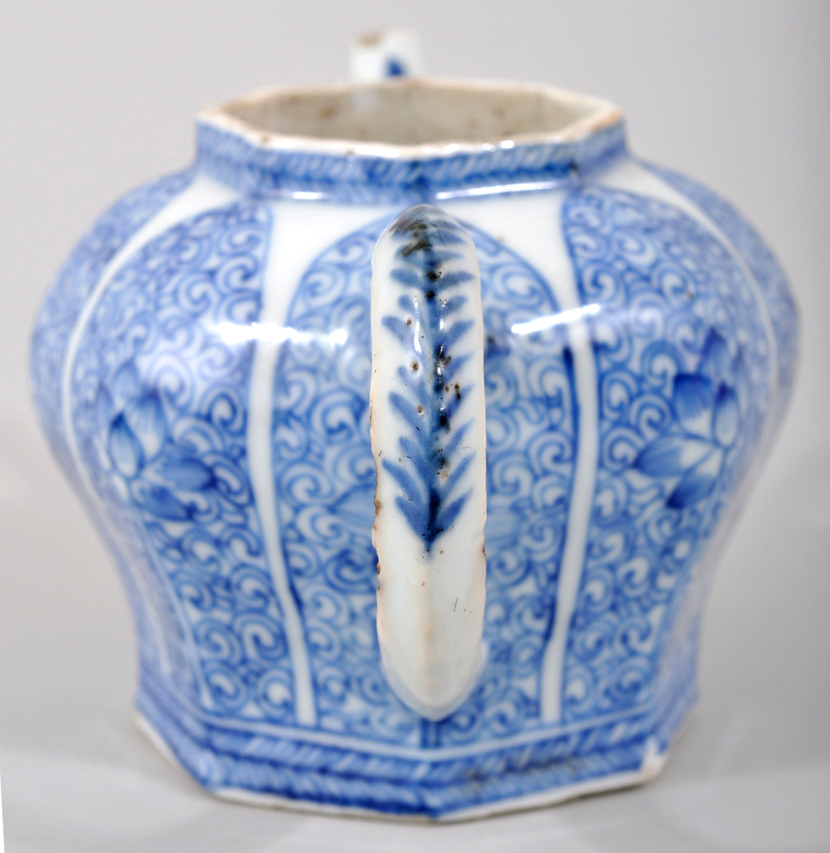 Antique 17th Century Chinese Kangxi Period Blue and White Teapot and Stand in the Islamic Style, circa 1650