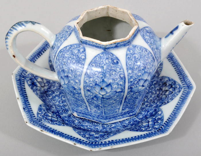Antique 17th Century Chinese Kangxi Period Blue and White Teapot and Stand in the Islamic Style, circa 1650