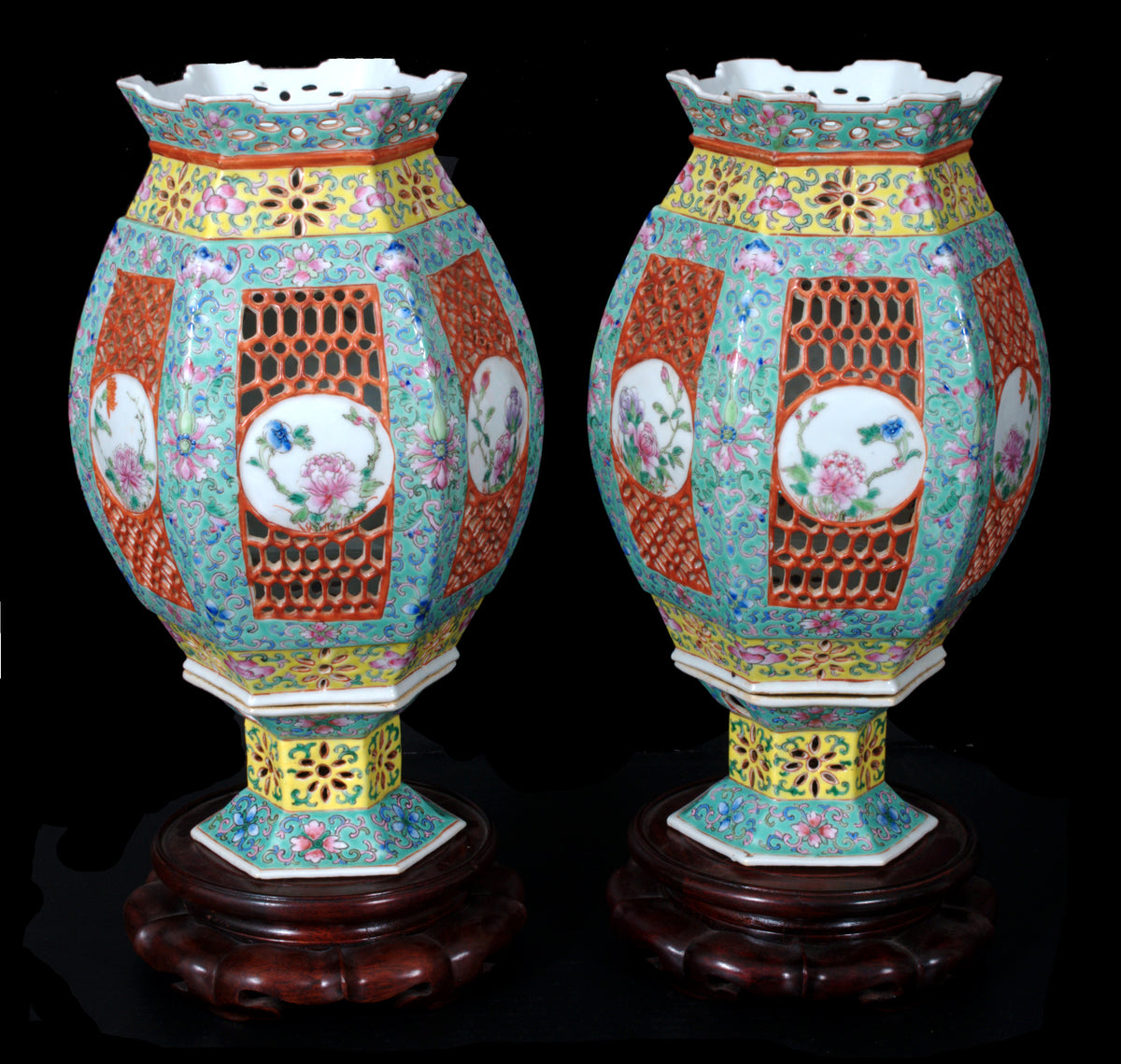 Pair of Antique Chinese Qing Dynasty Imperial Porcelain Wedding Lanterns / Vases, circa 1820