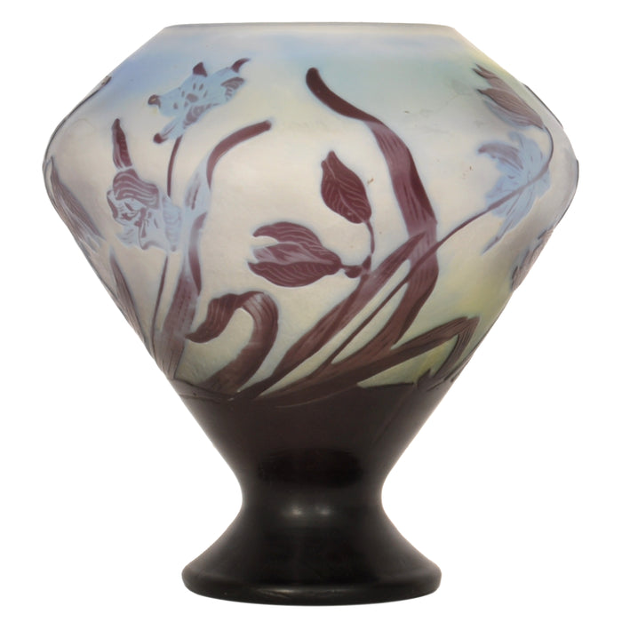 Antique French Art Nouveau Fire Polished Cameo Glass Emile Gallé Coupe Vase, Circa 1900