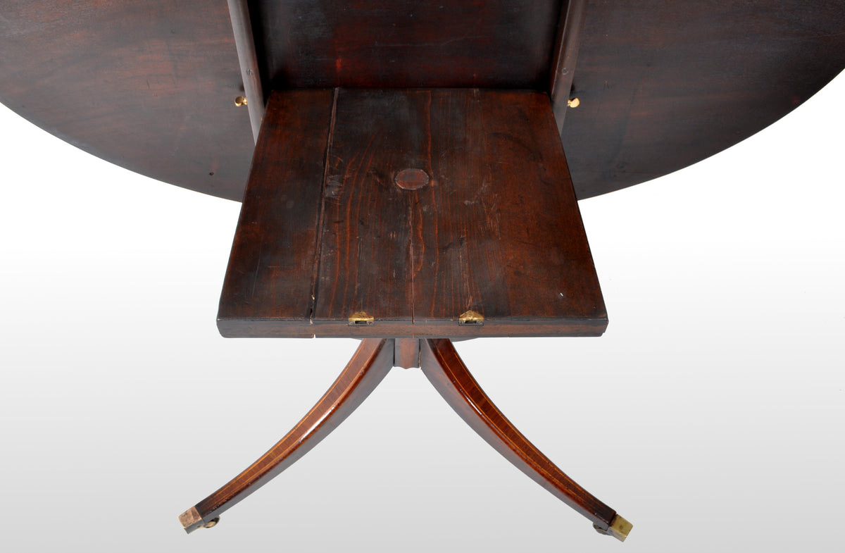 Antique Georgian Inlaid Mahogany Tilt Top Pedestal Breakfast / Dining Table, circa 1790