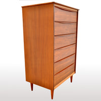 Mid-Century Modern Danish Chest of Drawers / Dresser in Teak, 1960s