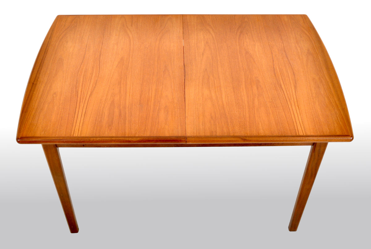 Mid-Century Modern Danish Teak 'Butterfly Leaf' Dining Table, 1960s