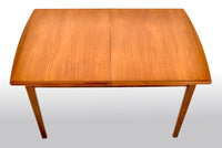 Mid-Century Modern Danish Teak 'Butterfly Leaf' Dining Table, 1960s