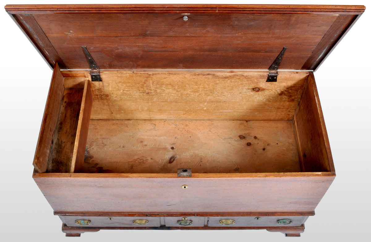 Antique American Federal Period Cherry Chippendale Mule Chest, Pennsylvania 1780