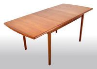 Mid-Century Modern Danish Teak 'Butterfly Leaf' Dining Table, 1960s