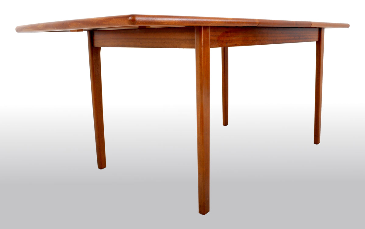 Mid-Century Modern Danish Teak 'Butterfly Leaf' Dining Table, 1960s
