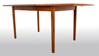 Mid-Century Modern Danish Teak 'Butterfly Leaf' Dining Table, 1960s