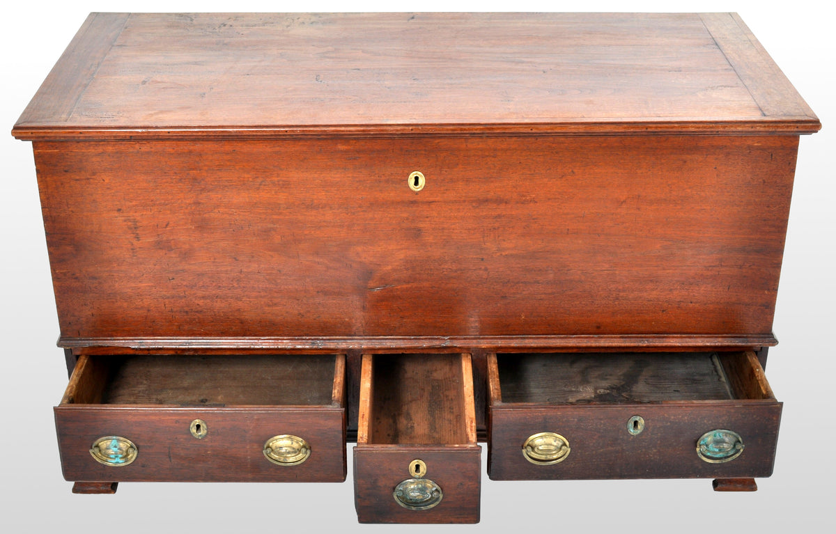 Antique American Federal Period Cherry Chippendale Mule Chest, Pennsylvania 1780