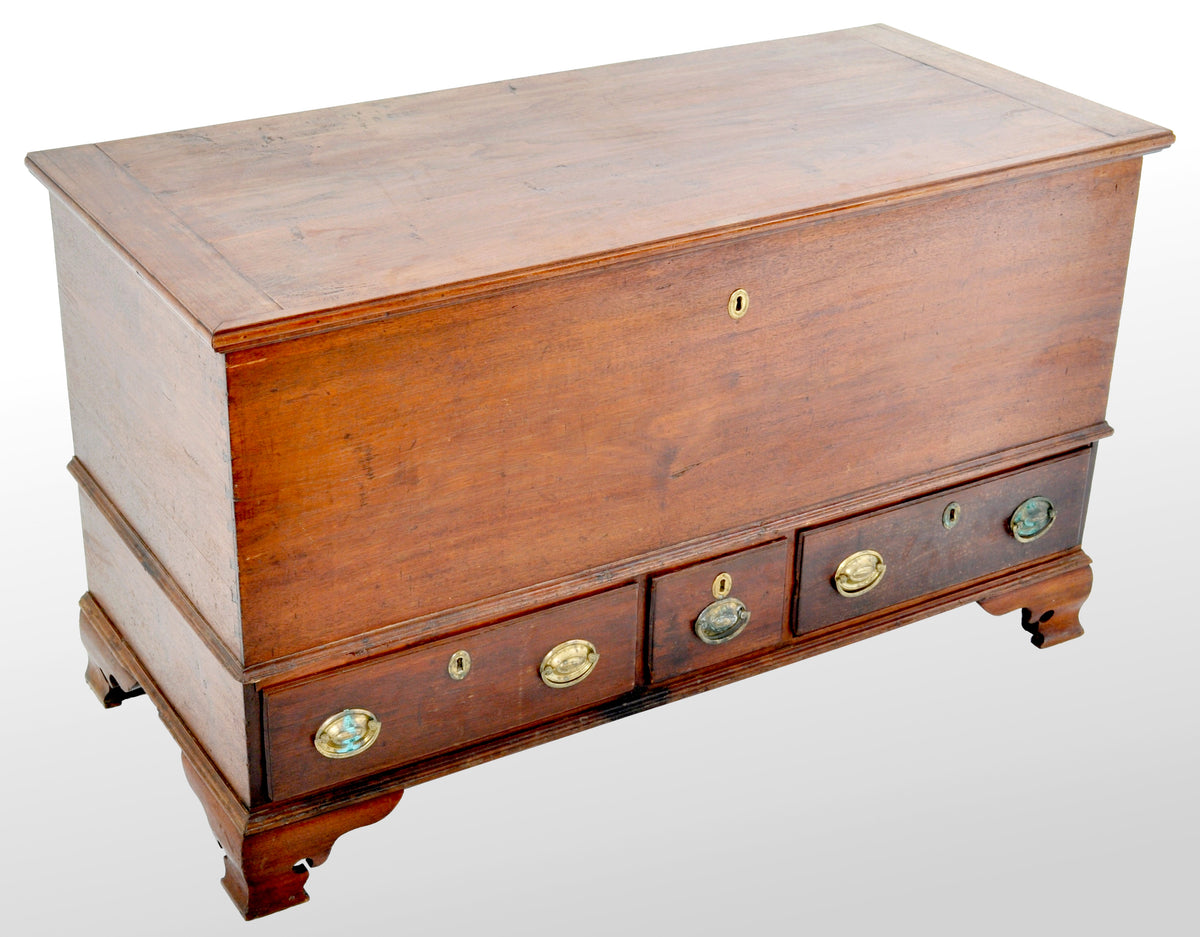 Antique American Federal Period Cherry Chippendale Mule Chest, Pennsylvania 1780
