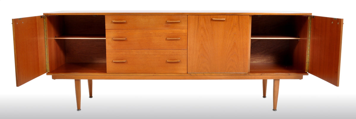 Mid-Century Modern Danish Style Credenza in Teak, 1960s