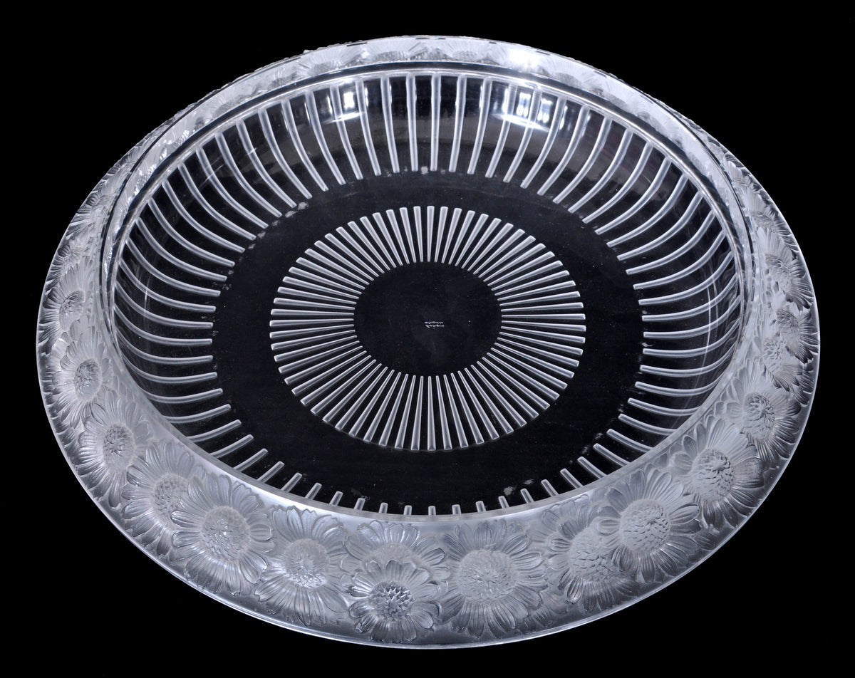 Antique French Art Deco Large Crystal Glass "Marguerites" Bowl by Lalique, 1930s