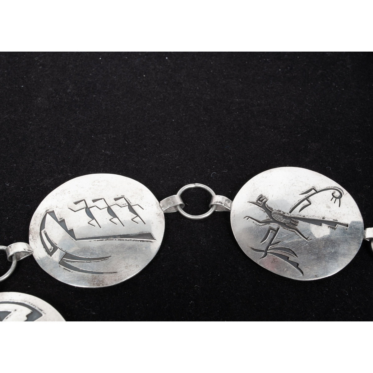 MCM Native American Navajo Silver Engraved Storyteller Concho Belt Willie Yazzie circa 1960