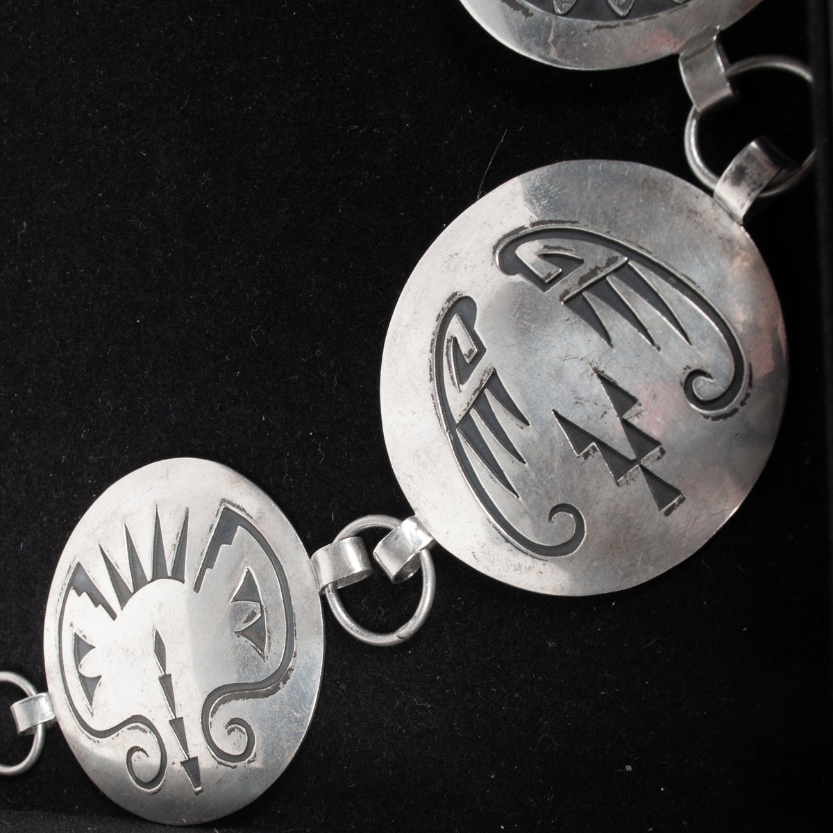 MCM Native American Navajo Silver Engraved Storyteller Concho Belt Willie Yazzie circa 1960