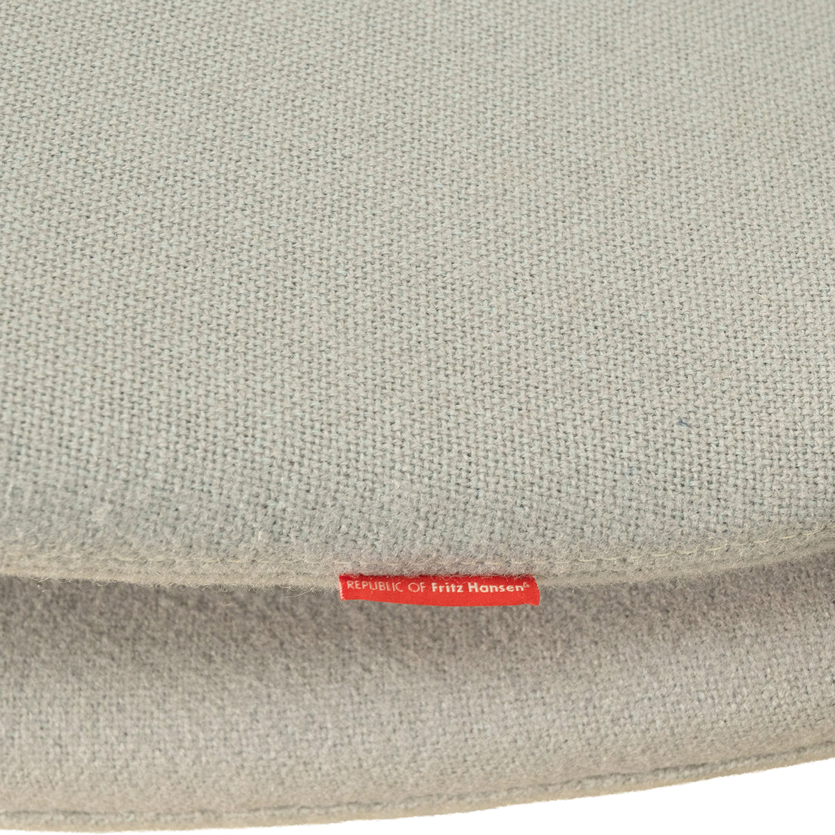 Mid Century Modern Egg Lounge Chair & Ottoman Arne Jacobsen for Fritz Hansen