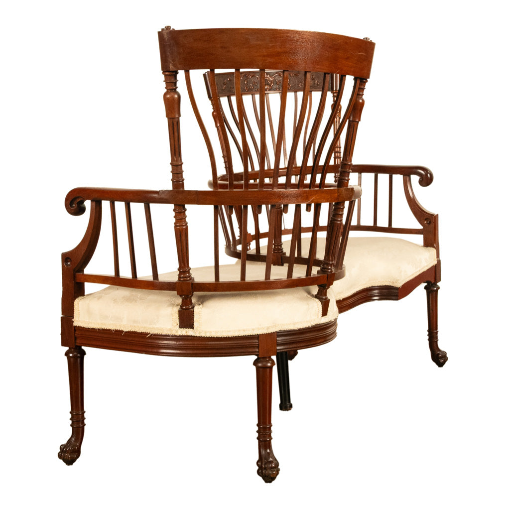 Antique American Carved Mahogany Conversation Sofa Chair Loveseat Tête-à-Tête, Circa  1880