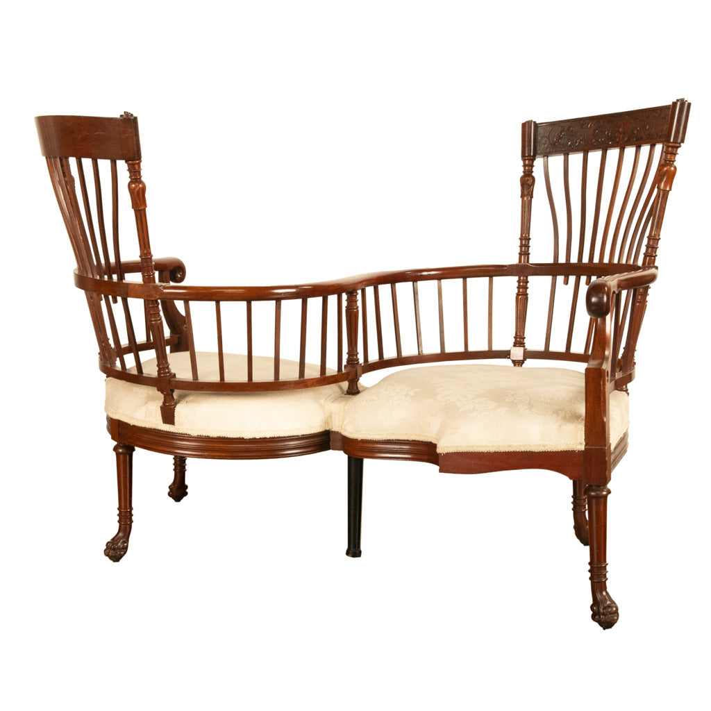 Antique American Carved Mahogany Conversation Sofa Chair Loveseat Tête-à-Tête, Circa  1880