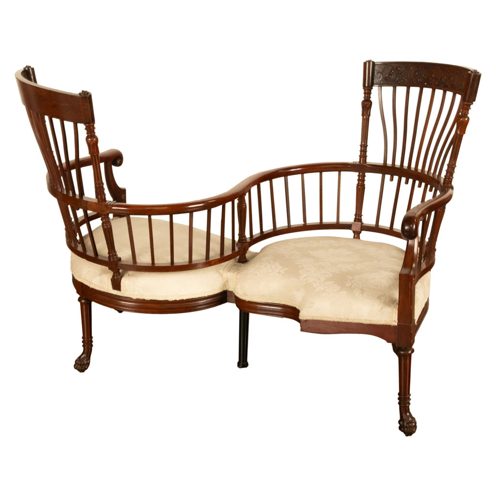 Antique American Carved Mahogany Conversation Sofa Chair Loveseat Tête-à-Tête, Circa  1880