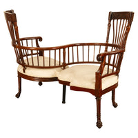 Antique American Carved Mahogany Conversation Sofa Chair Loveseat Tête-à-Tête, Circa  1880