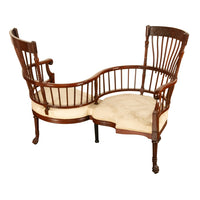 Antique American Carved Mahogany Conversation Sofa Chair Loveseat Tête-à-Tête, Circa  1880