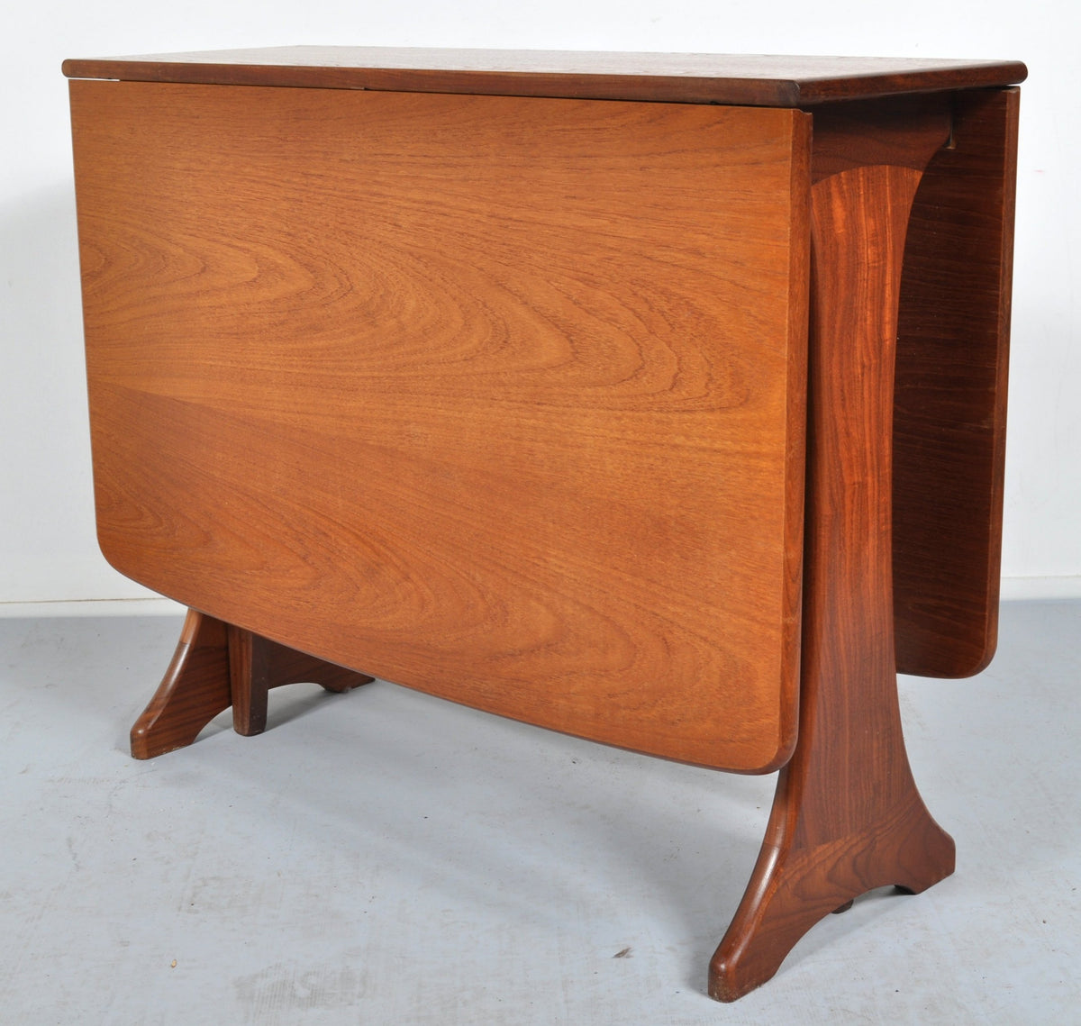 Mid-Century Modern Gate-Leg Table