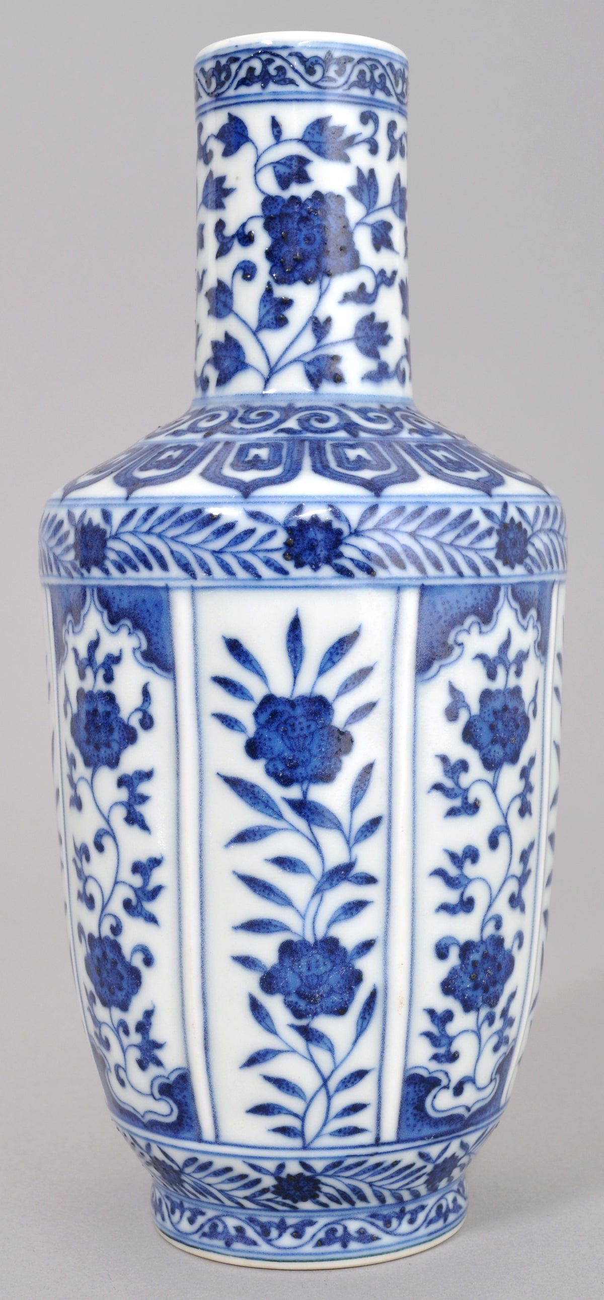 Antique 19th Century Chinese Blue and White Porcelain 'Sleeve' Vase, Circa 1850