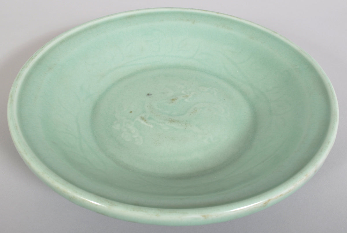 Antique Early 19th Century Chinese Qing Dynasty Celadon Bowl, Circa 1820