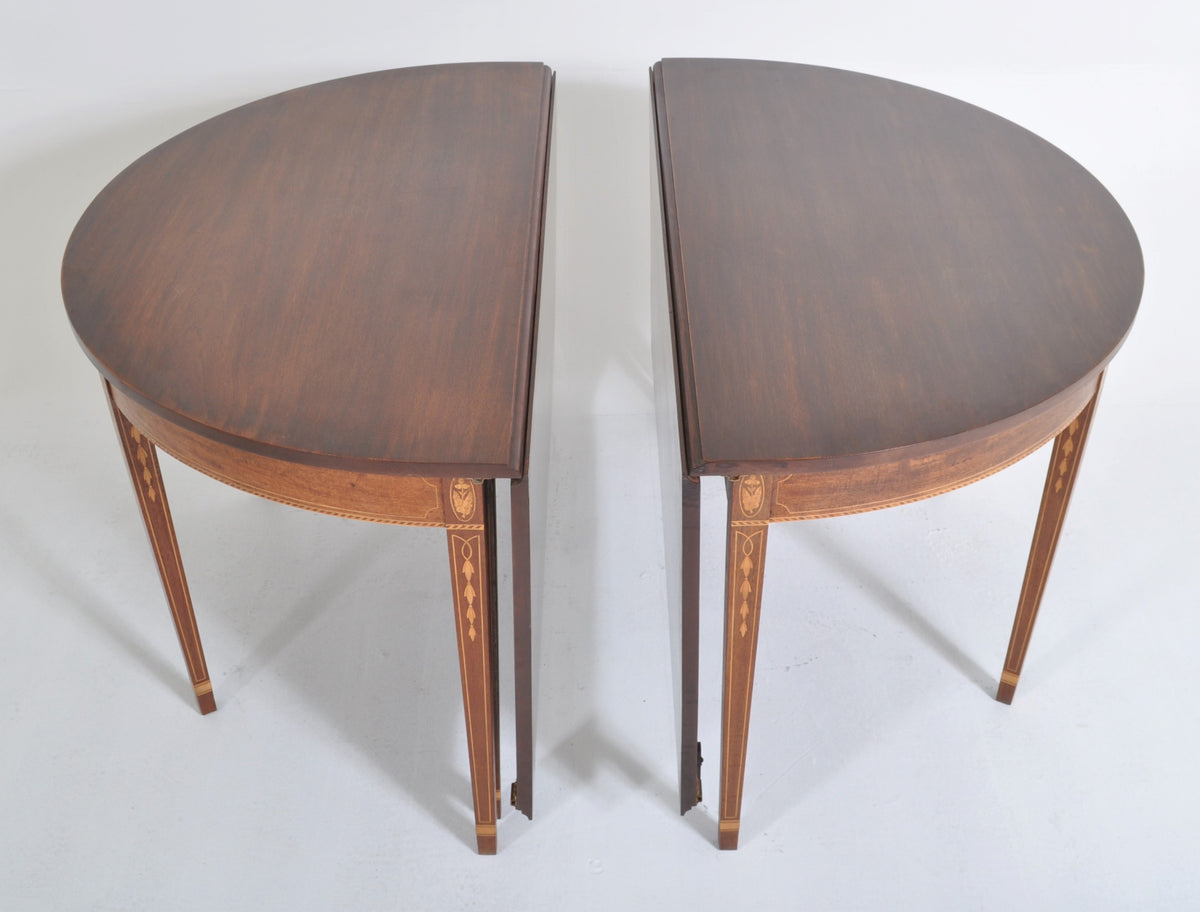 Antique Mahogany Double Drop Leaf Dining Table