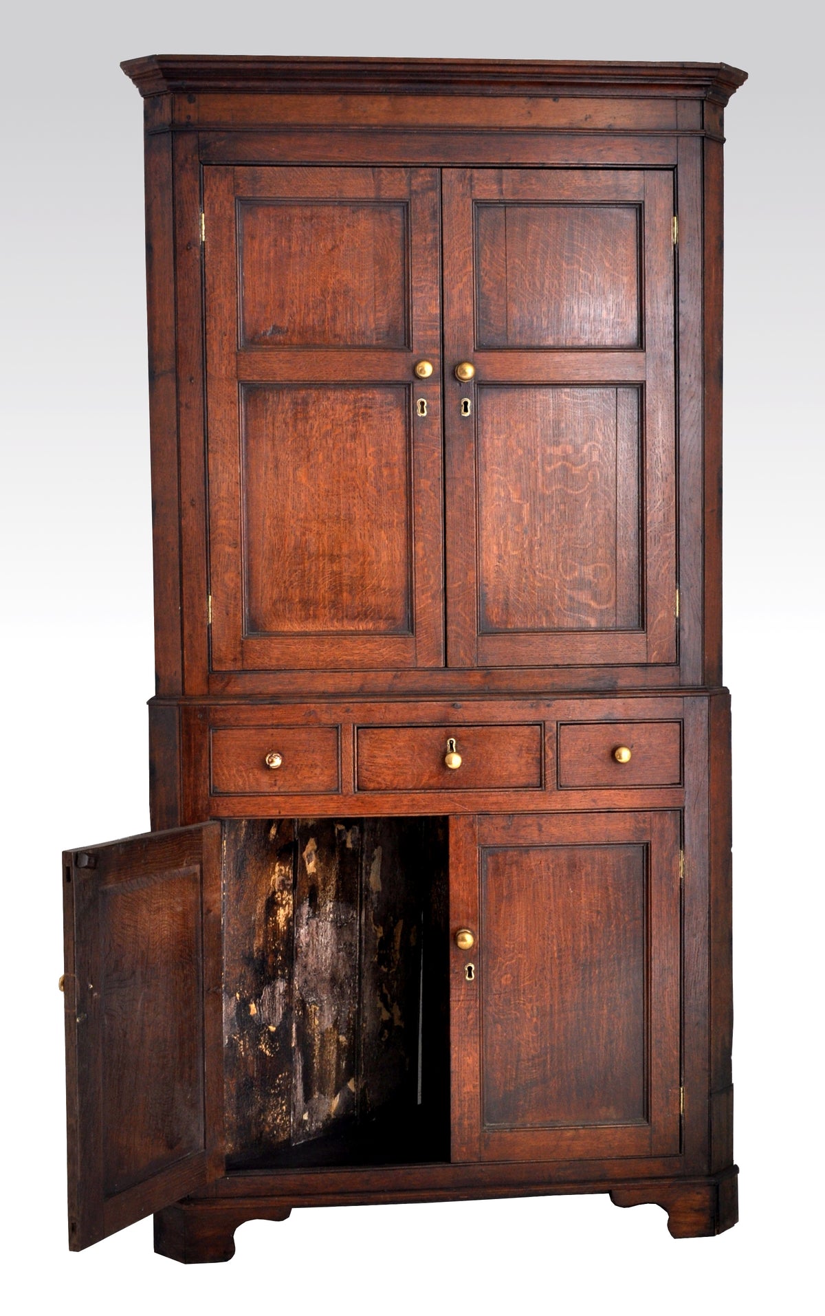 Antique English Georgian Oak Corner Cabinet, Circa 1780