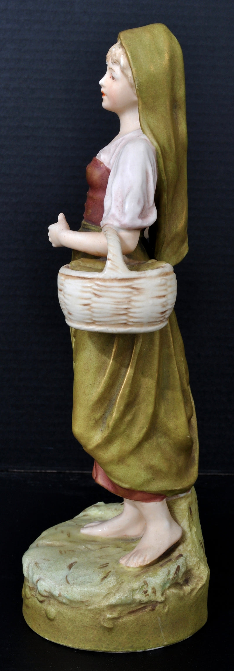 Pair of Art Nouveau Austrian Royal Dux Porcelain Figurines, Circa 1890
